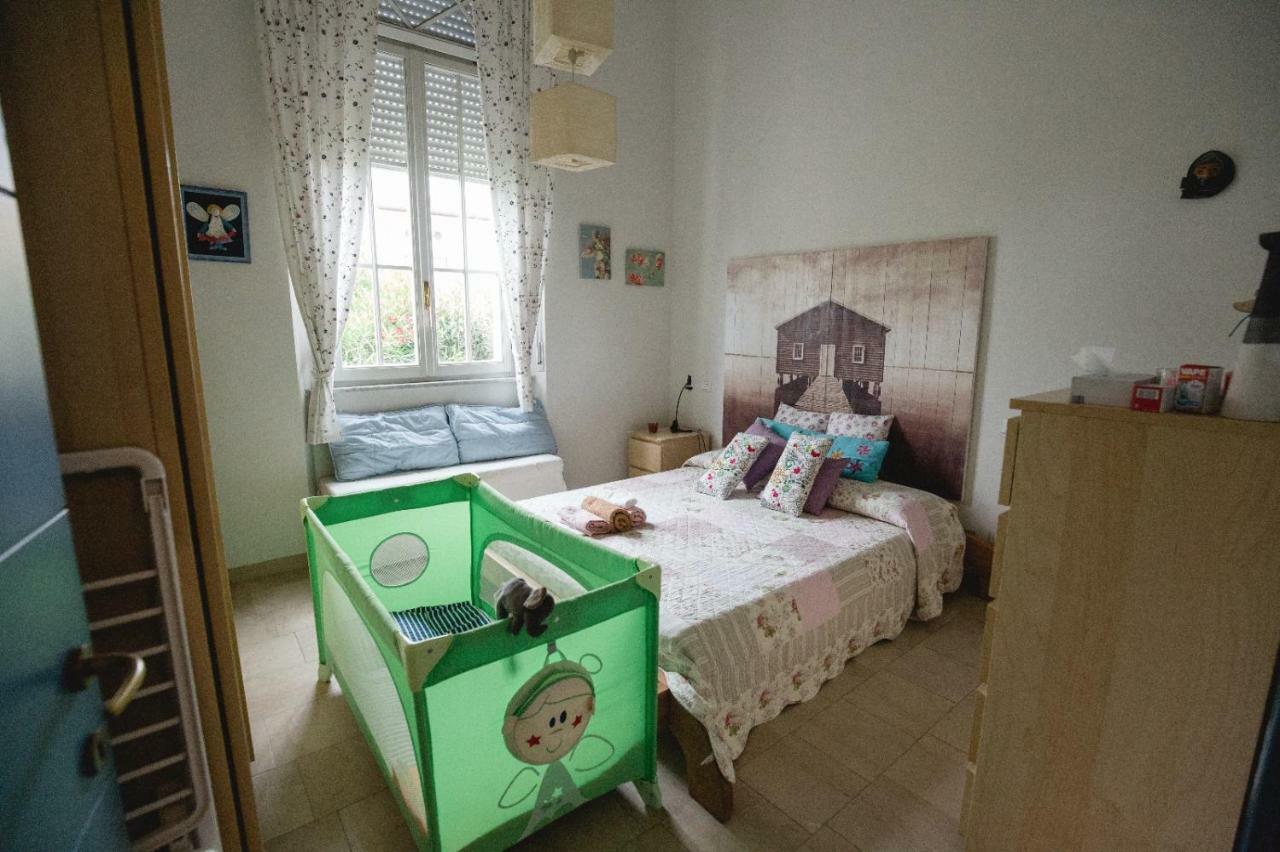 Sea Beach Relax Tirrenia Bagian luar foto